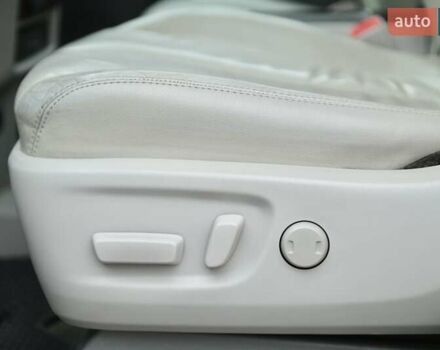 Серый Тойота Сиенна, объемом двигателя 3.46 л и пробегом 203 тыс. км за 17999 $, фото 47 на Automoto.ua