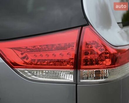 Серый Тойота Сиенна, объемом двигателя 3.46 л и пробегом 203 тыс. км за 17999 $, фото 27 на Automoto.ua