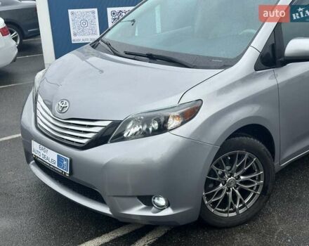 Серый Тойота Сиенна, объемом двигателя 3.5 л и пробегом 280 тыс. км за 15990 $, фото 10 на Automoto.ua