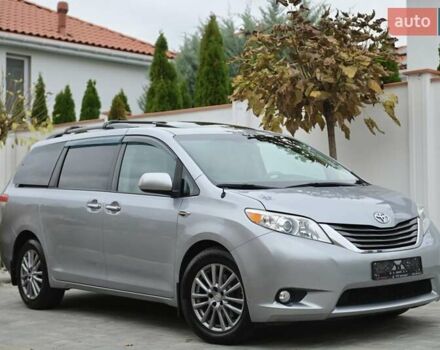 Серый Тойота Сиенна, объемом двигателя 3.46 л и пробегом 203 тыс. км за 17999 $, фото 23 на Automoto.ua