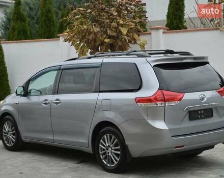Серый Тойота Сиенна, объемом двигателя 3.46 л и пробегом 203 тыс. км за 17999 $, фото 10 на Automoto.ua