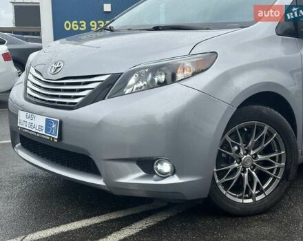 Серый Тойота Сиенна, объемом двигателя 3.5 л и пробегом 280 тыс. км за 15990 $, фото 11 на Automoto.ua