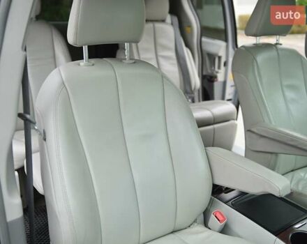 Серый Тойота Сиенна, объемом двигателя 3.46 л и пробегом 203 тыс. км за 17999 $, фото 54 на Automoto.ua