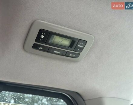 Серый Тойота Сиенна, объемом двигателя 3.5 л и пробегом 280 тыс. км за 15990 $, фото 39 на Automoto.ua