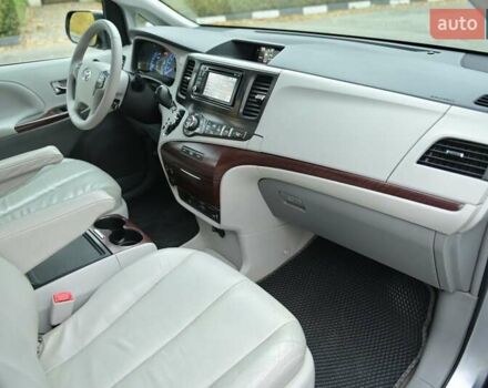 Серый Тойота Сиенна, объемом двигателя 3.46 л и пробегом 203 тыс. км за 17999 $, фото 52 на Automoto.ua