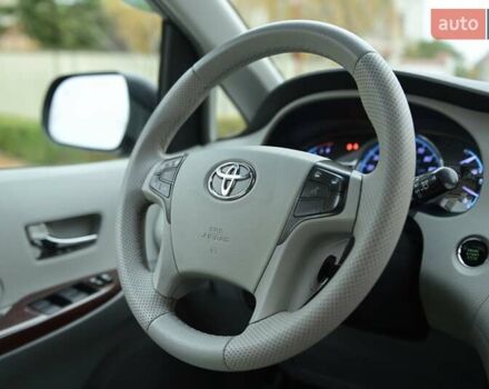 Серый Тойота Сиенна, объемом двигателя 3.46 л и пробегом 203 тыс. км за 17999 $, фото 56 на Automoto.ua