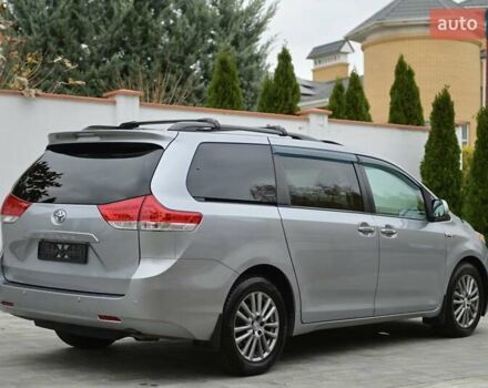 Серый Тойота Сиенна, объемом двигателя 3.46 л и пробегом 203 тыс. км за 17999 $, фото 33 на Automoto.ua