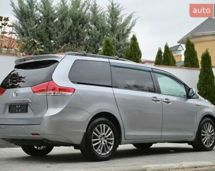Серый Тойота Сиенна, объемом двигателя 3.46 л и пробегом 203 тыс. км за 17999 $, фото 31 на Automoto.ua