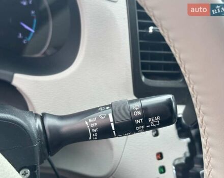 Серый Тойота Сиенна, объемом двигателя 3.5 л и пробегом 280 тыс. км за 15990 $, фото 24 на Automoto.ua