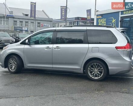 Серый Тойота Сиенна, объемом двигателя 3.5 л и пробегом 280 тыс. км за 15990 $, фото 8 на Automoto.ua