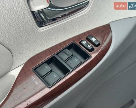 Серый Тойота Сиенна, объемом двигателя 3.5 л и пробегом 280 тыс. км за 15990 $, фото 18 на Automoto.ua