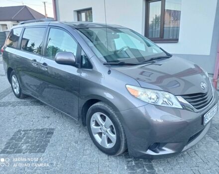 Серый Тойота Сиенна, объемом двигателя 3.5 л и пробегом 180 тыс. км за 17229 $, фото 9 на Automoto.ua