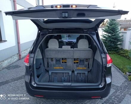 Серый Тойота Сиенна, объемом двигателя 3.5 л и пробегом 180 тыс. км за 17229 $, фото 16 на Automoto.ua