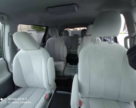 Серый Тойота Сиенна, объемом двигателя 3.5 л и пробегом 180 тыс. км за 17229 $, фото 5 на Automoto.ua