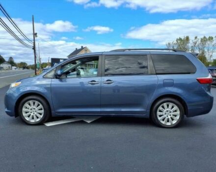 Серый Тойота Сиенна, объемом двигателя 2.7 л и пробегом 70 тыс. км за 4200 $, фото 6 на Automoto.ua