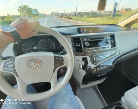 Серый Тойота Сиенна, объемом двигателя 3.5 л и пробегом 180 тыс. км за 17229 $, фото 18 на Automoto.ua