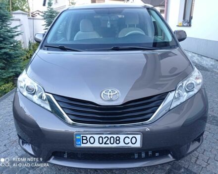 Серый Тойота Сиенна, объемом двигателя 3.5 л и пробегом 180 тыс. км за 17229 $, фото 10 на Automoto.ua