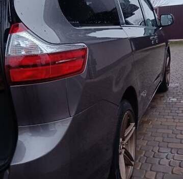 Сірий Тойота Сієнна, об'ємом двигуна 3.46 л та пробігом 120 тис. км за 20500 $, фото 3 на Automoto.ua