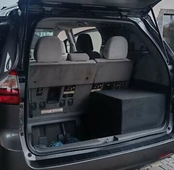 Сірий Тойота Сієнна, об'ємом двигуна 3.46 л та пробігом 120 тис. км за 20500 $, фото 30 на Automoto.ua