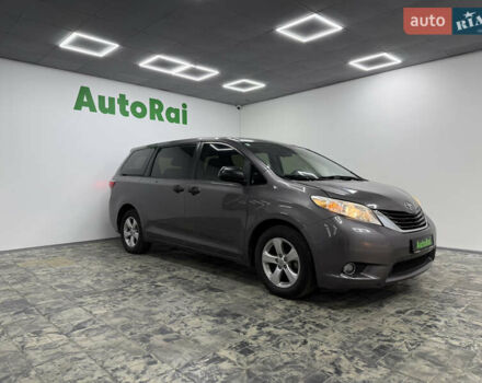 Сірий Тойота Сієнна, об'ємом двигуна 3.46 л та пробігом 170 тис. км за 17300 $, фото 1 на Automoto.ua