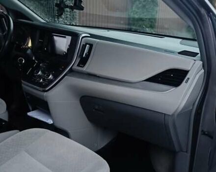 Сірий Тойота Сієнна, об'ємом двигуна 3.46 л та пробігом 120 тис. км за 20500 $, фото 22 на Automoto.ua