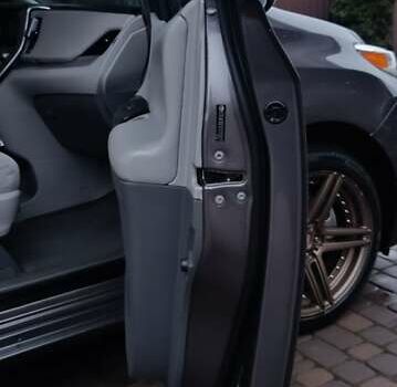 Сірий Тойота Сієнна, об'ємом двигуна 3.46 л та пробігом 120 тис. км за 20500 $, фото 23 на Automoto.ua