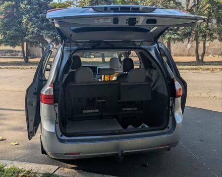 Серый Тойота Сиенна, объемом двигателя 3.5 л и пробегом 109 тыс. км за 18000 $, фото 8 на Automoto.ua