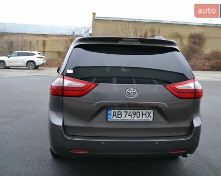 Серый Тойота Сиенна, объемом двигателя 3.5 л и пробегом 167 тыс. км за 20600 $, фото 6 на Automoto.ua