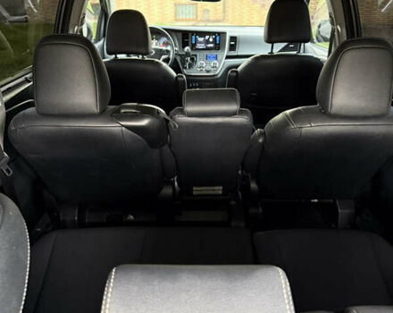 Сірий Тойота Сієнна, об'ємом двигуна 3.5 л та пробігом 75 тис. км за 22500 $, фото 16 на Automoto.ua