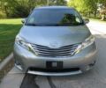 Серый Тойота Сиенна, объемом двигателя 3.5 л и пробегом 62 тыс. км за 15000 $, фото 1 на Automoto.ua