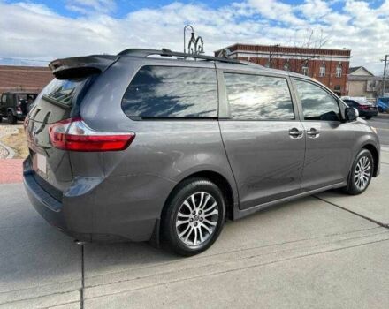 Серый Тойота Сиенна, объемом двигателя 3.5 л и пробегом 43 тыс. км за 6500 $, фото 2 на Automoto.ua