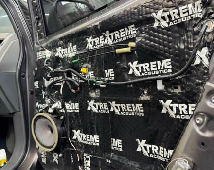 Серый Тойота Сиенна, объемом двигателя 3.46 л и пробегом 100 тыс. км за 17500 $, фото 19 на Automoto.ua