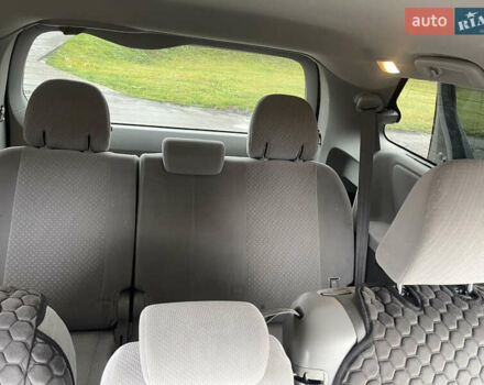 Серый Тойота Сиенна, объемом двигателя 3.46 л и пробегом 100 тыс. км за 17500 $, фото 15 на Automoto.ua