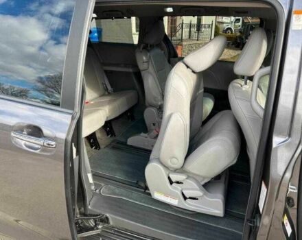 Серый Тойота Сиенна, объемом двигателя 3.5 л и пробегом 43 тыс. км за 6500 $, фото 17 на Automoto.ua