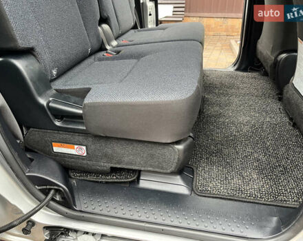 Серый Тойота Сиенна, объемом двигателя 1.5 л и пробегом 57 тыс. км за 13500 $, фото 127 на Automoto.ua