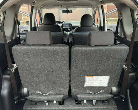 Серый Тойота Сиенна, объемом двигателя 1.5 л и пробегом 57 тыс. км за 13500 $, фото 116 на Automoto.ua