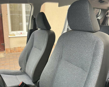 Серый Тойота Сиенна, объемом двигателя 1.5 л и пробегом 57 тыс. км за 13500 $, фото 138 на Automoto.ua