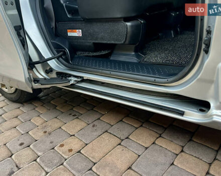 Серый Тойота Сиенна, объемом двигателя 1.5 л и пробегом 57 тыс. км за 13500 $, фото 62 на Automoto.ua