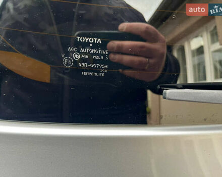 Серый Тойота Сиенна, объемом двигателя 1.5 л и пробегом 57 тыс. км за 13500 $, фото 161 на Automoto.ua