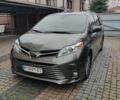 Серый Тойота Сиенна, объемом двигателя 3.46 л и пробегом 98 тыс. км за 20700 $, фото 1 на Automoto.ua