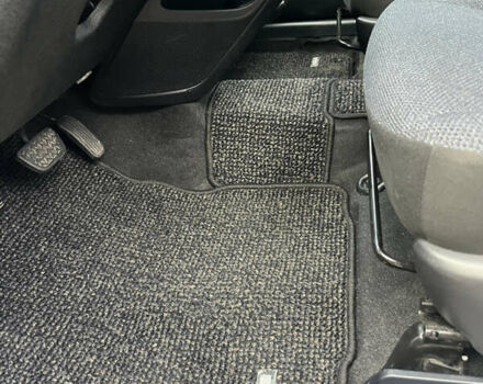 Серый Тойота Сиенна, объемом двигателя 1.5 л и пробегом 57 тыс. км за 13500 $, фото 76 на Automoto.ua