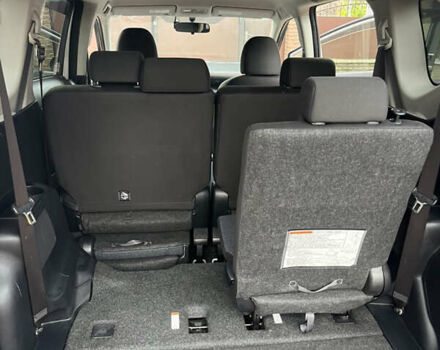 Серый Тойота Сиенна, объемом двигателя 1.5 л и пробегом 57 тыс. км за 13500 $, фото 132 на Automoto.ua