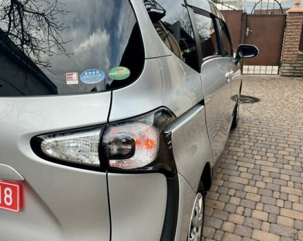 Серый Тойота Сиенна, объемом двигателя 1.5 л и пробегом 57 тыс. км за 13500 $, фото 51 на Automoto.ua