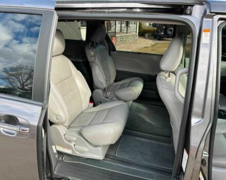 Серый Тойота Сиенна, объемом двигателя 3.5 л и пробегом 43 тыс. км за 6500 $, фото 15 на Automoto.ua