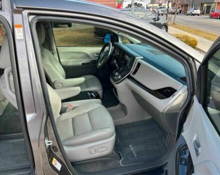 Серый Тойота Сиенна, объемом двигателя 3.5 л и пробегом 43 тыс. км за 6500 $, фото 12 на Automoto.ua