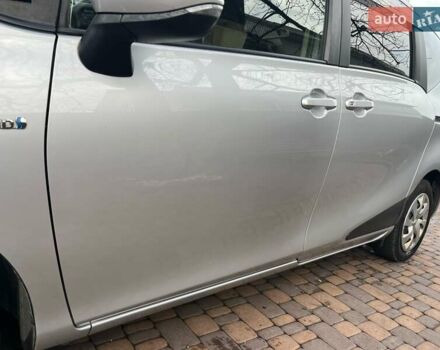 Серый Тойота Сиенна, объемом двигателя 1.5 л и пробегом 57 тыс. км за 13500 $, фото 168 на Automoto.ua