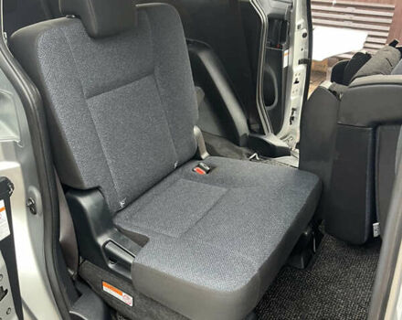 Серый Тойота Сиенна, объемом двигателя 1.5 л и пробегом 57 тыс. км за 13500 $, фото 111 на Automoto.ua