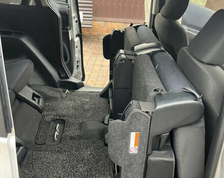 Серый Тойота Сиенна, объемом двигателя 1.5 л и пробегом 57 тыс. км за 13500 $, фото 112 на Automoto.ua