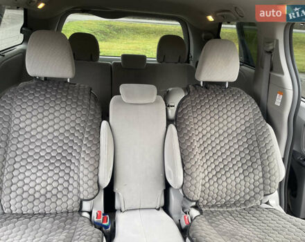 Серый Тойота Сиенна, объемом двигателя 3.46 л и пробегом 100 тыс. км за 17500 $, фото 13 на Automoto.ua