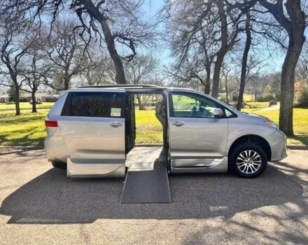 Серый Тойота Сиенна, объемом двигателя 3.5 л и пробегом 42 тыс. км за 10300 $, фото 11 на Automoto.ua